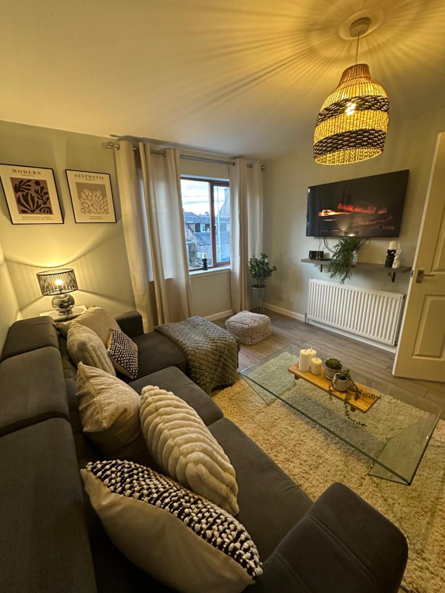 Lovely Modern 2 Bedrom Unit Close To City Center Dalneigh Zewnętrze zdjęcie